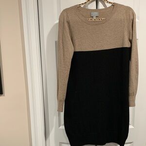 Elegant Two-Tone Long Sleeve Dress
